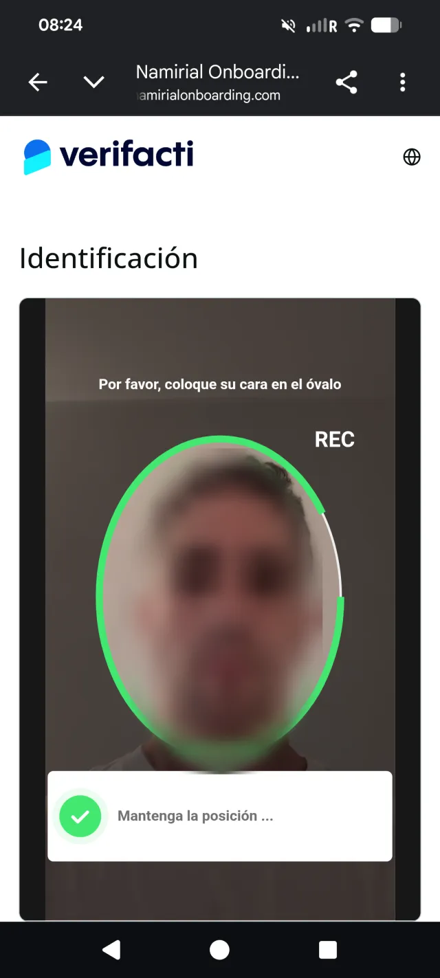 Grabación de la cara dentro de un óvalo para la verificación facial